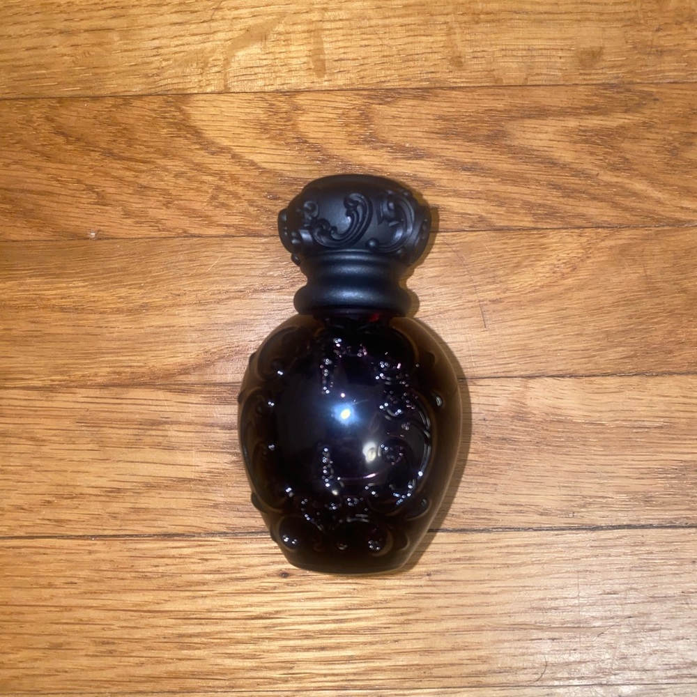 Kat Von D Sinner